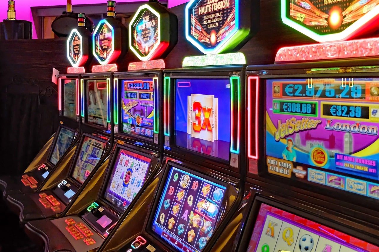 kk333 Slots ကစားနည်း MMK Wave Money KBZPay ငွေသွင်းပြီး Online Slots Myanmar ကစားသောမြင်ကွင်း